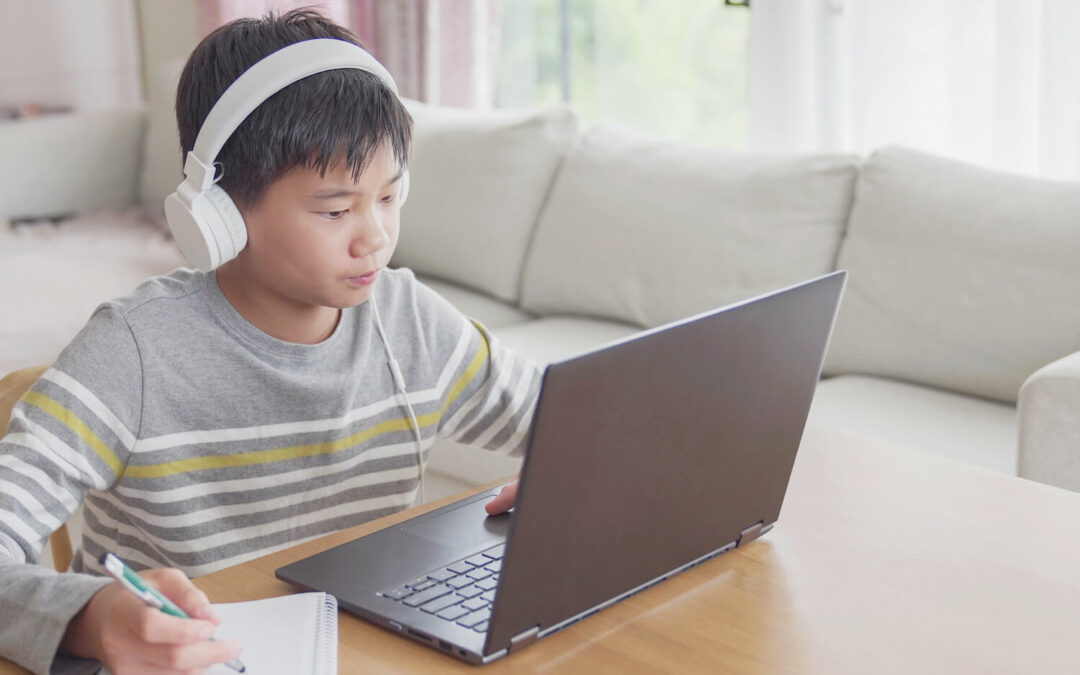 How to prepare a remote learning space for kids at home, beyond the screen