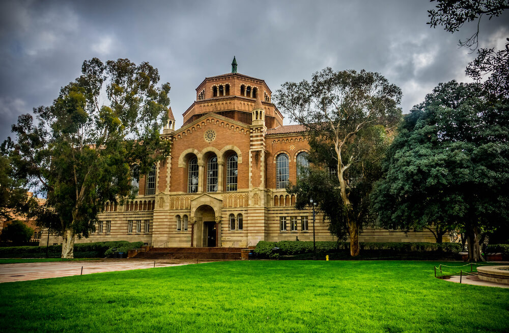 Powell Library in UCLA