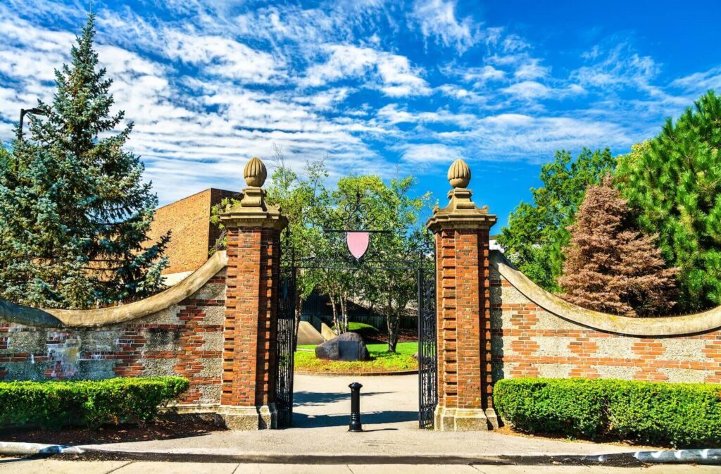 Harvard-University-Entrance-Gate-Cambridge-Massachusetts-Command-Education