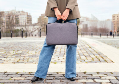 How Our Senior Mentors Help Students Find Their Hook in Business: Q&A with Ian