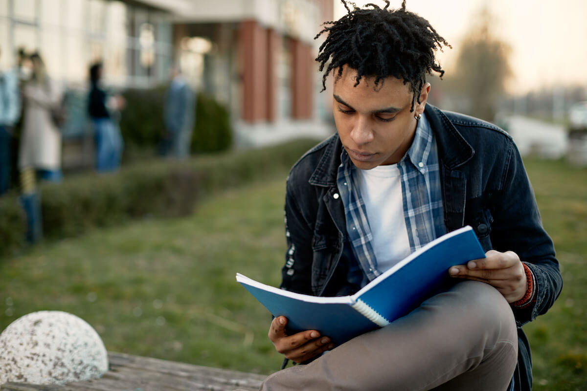 5 Books About the College Application Process to Read this Summer